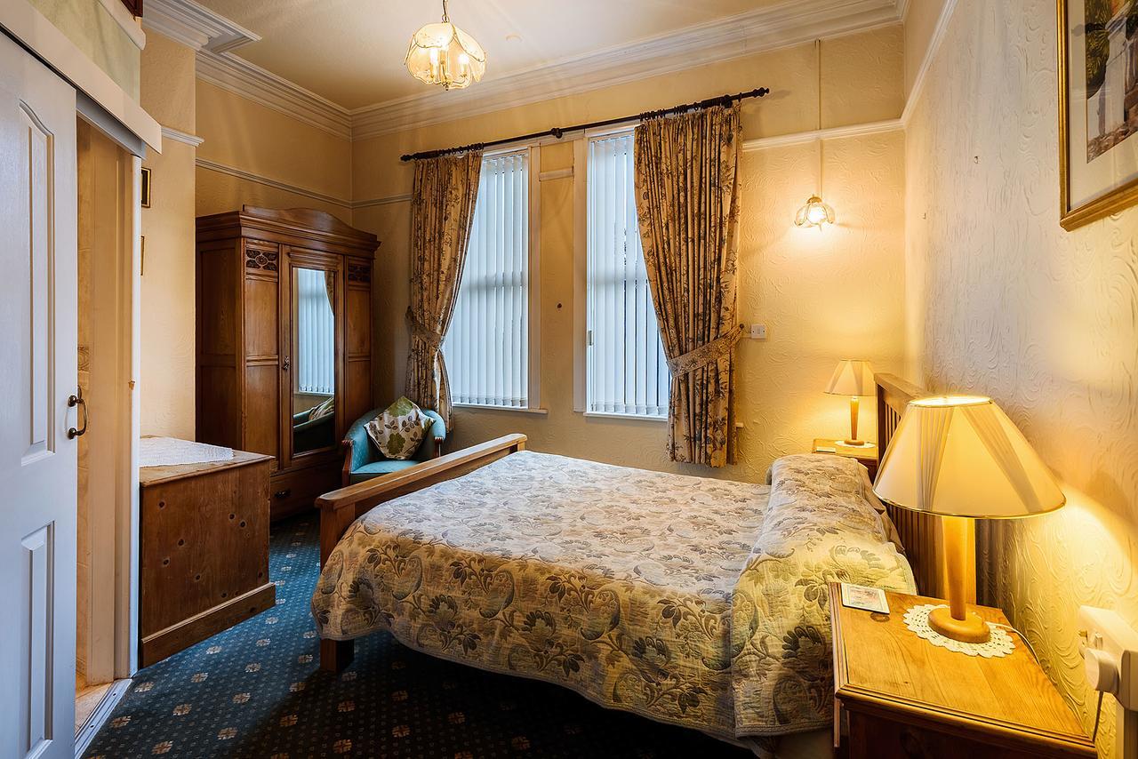 Balmoral 3*